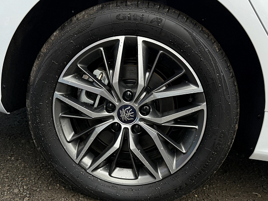 BYD Qin, 2022 года, пробег 135 км