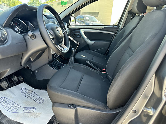 Renault Duster Expression, 2019 года, пробег 55000 км