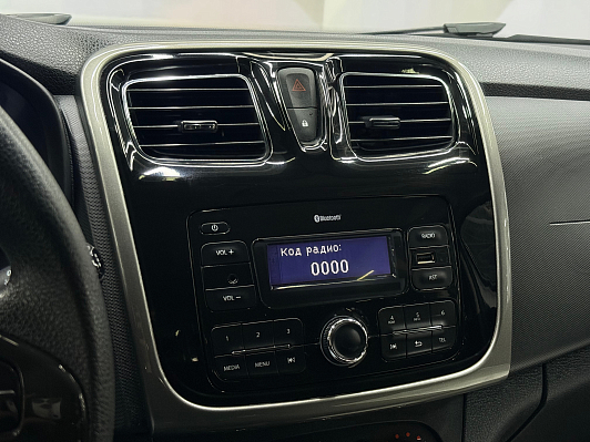 Renault Logan Privilege, 2017 года, пробег 108839 км