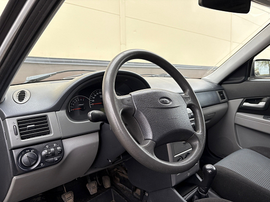 Lada (ВАЗ) Priora Люкс, 2010 года, пробег 158827 км