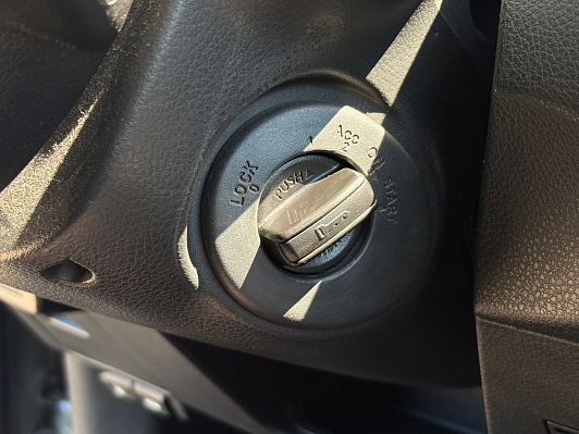 Nissan Tiida Elegance, 2011 года, пробег 143000 км