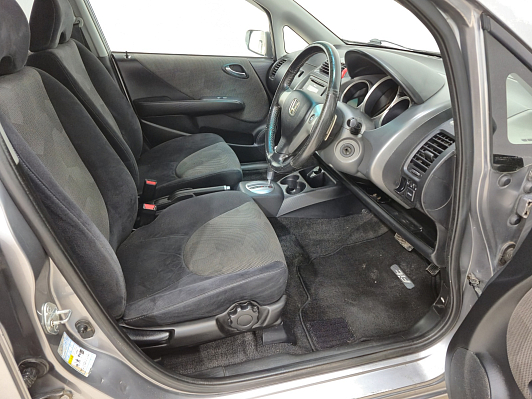 Honda Fit, 2005 года, пробег 151871 км