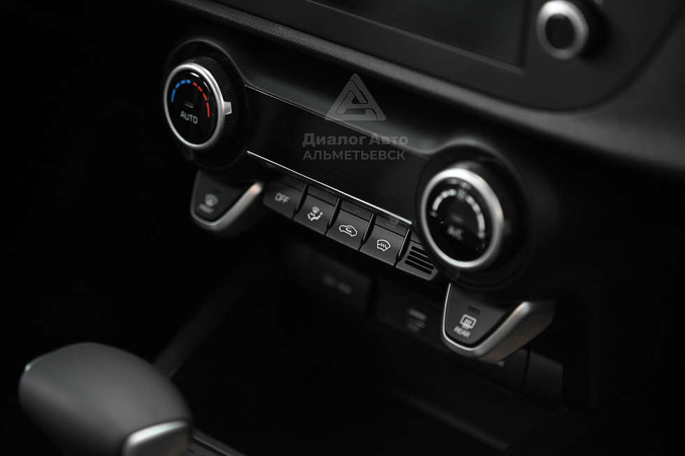 Solaris KRS Люкс АВ (Luxe AV), красный