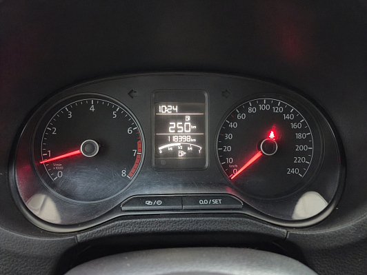 Volkswagen Polo, 2015 года, пробег 118352 км