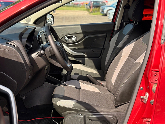 Lada (ВАЗ) XRAY Top Prestige (2015-2016), 2018 года, пробег 165392 км
