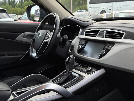 Geely Atlas Luxury, 2020 года, пробег 111800 км
