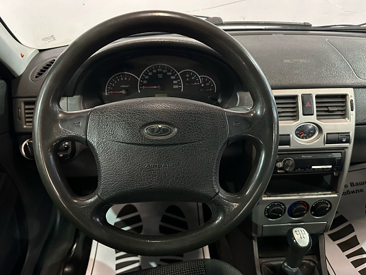 Lada (ВАЗ) Priora, 2011 года, пробег 292715 км