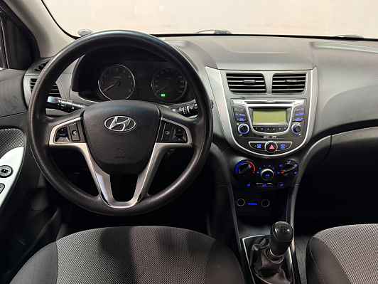 Hyundai Solaris Active, 2013 года, пробег 184000 км