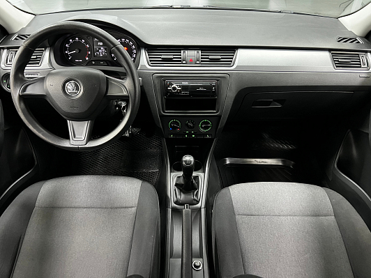 Skoda Rapid, 2015 года, пробег 100500 км