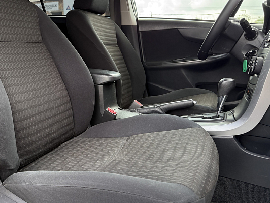 Toyota Corolla, 2011 года, пробег 179200 км