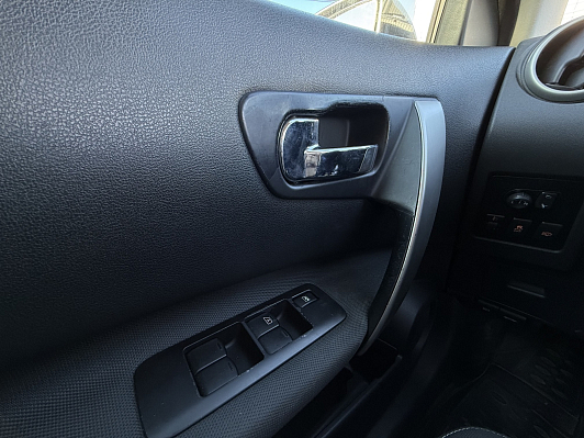 Nissan Qashqai SE, 2011 года, пробег 175000 км