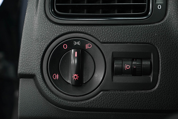 Volkswagen Polo Trendline, 2012 года, пробег 230000 км