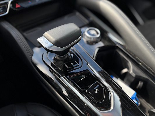 Geely Monjaro Flagship (2023-2025), 2024 года, пробег 55000 км