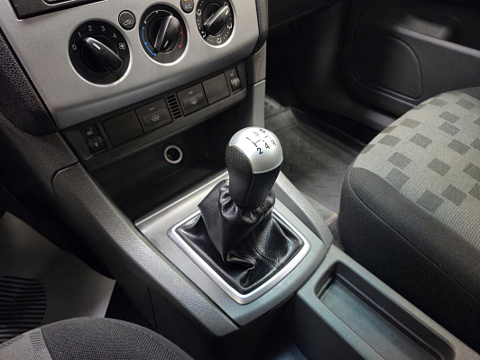 Ford Focus Comfort, 2006 года, пробег 255044 км