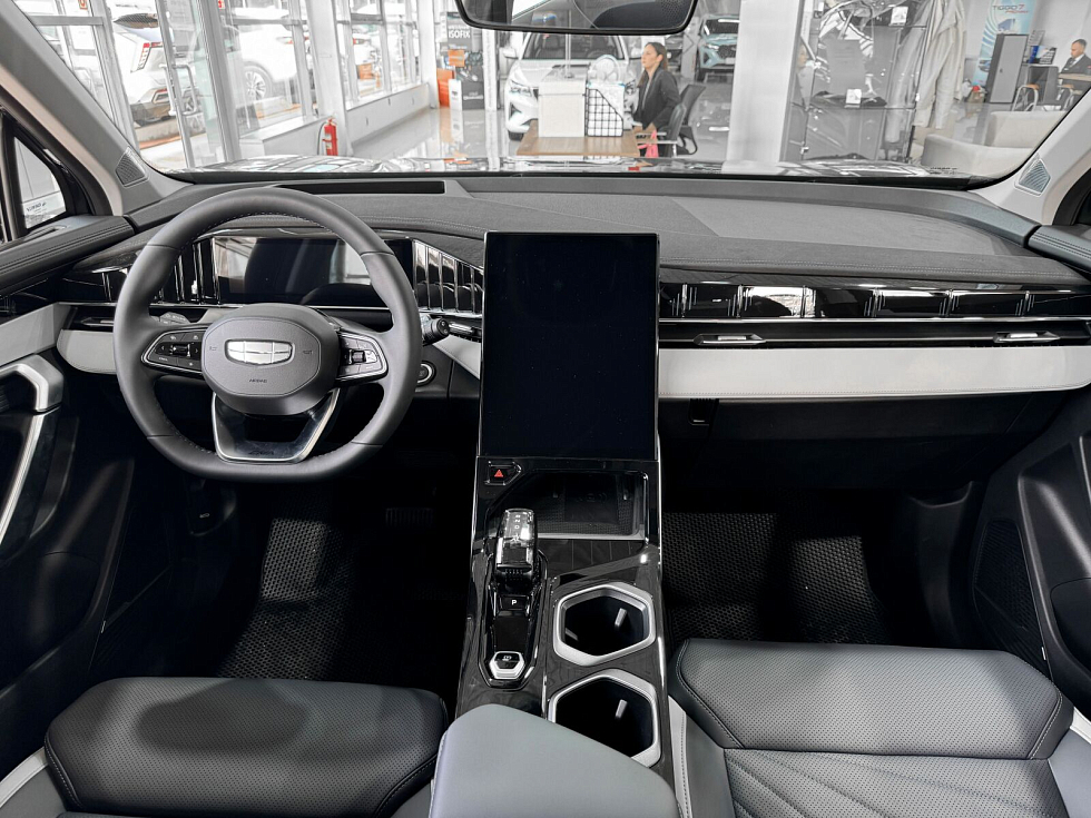 Geely Atlas Спорт, зеленый