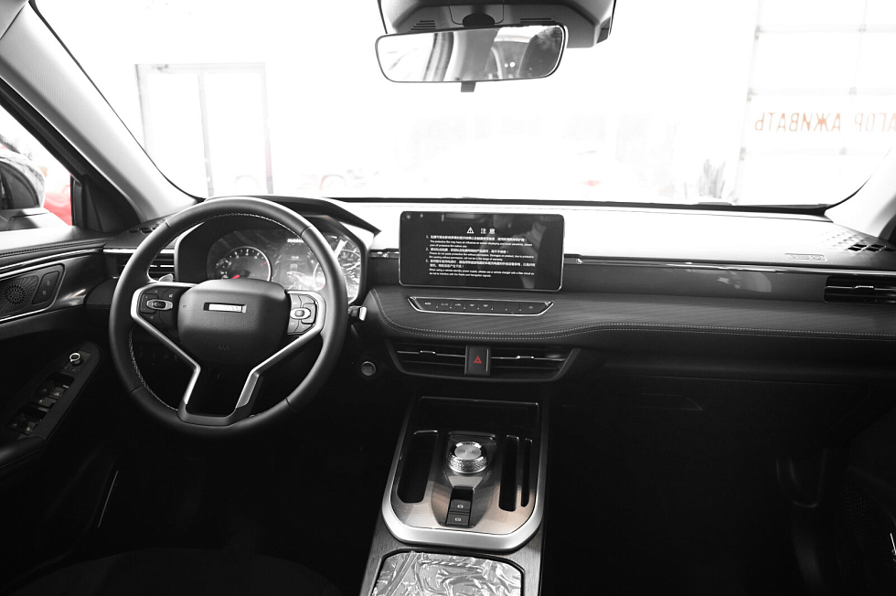 Haval Jolion Техно +, белый