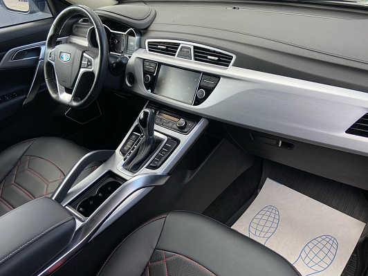 Geely Atlas Comfort, 2018 года, пробег 60000 км