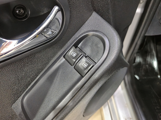 Nissan Terrano Elegance, 2019 года, пробег 185844 км