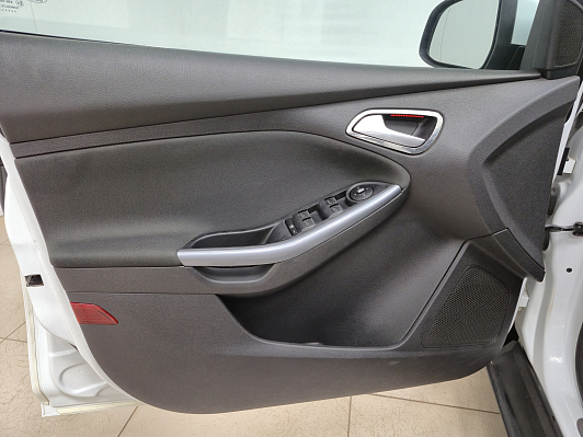 Ford Focus, 2013 года, пробег 276354 км