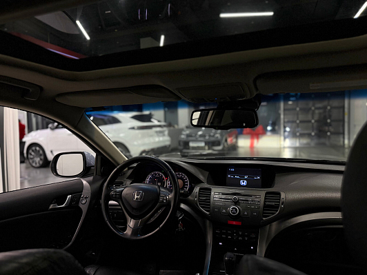 Honda Accord, 2011 года, пробег 170000 км