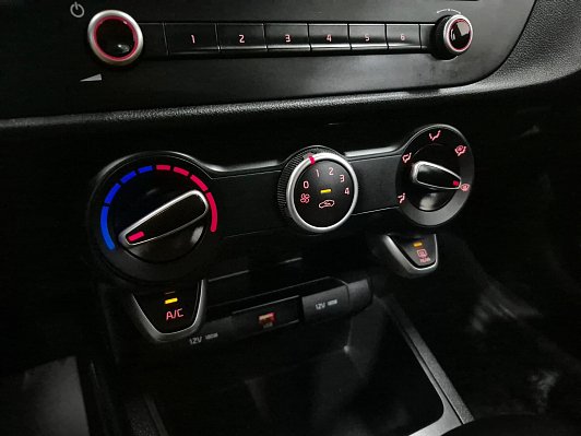 Kia Rio, 2020 года, пробег 80387 км