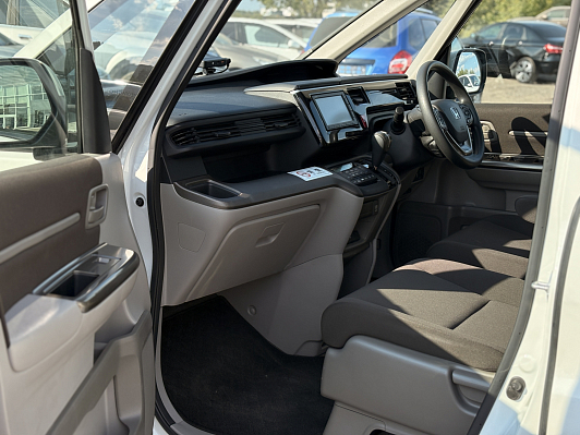 Honda Stepwgn, 2019 года, пробег 38942 км