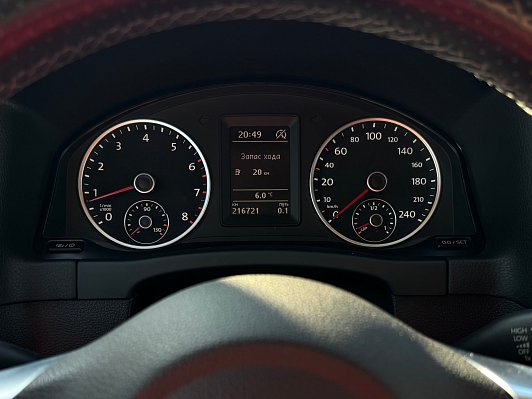 Volkswagen Tiguan, 2016 года, пробег 216719 км