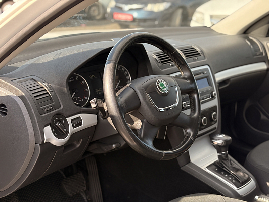 Skoda Octavia Ambition, 2011 года, пробег 212254 км