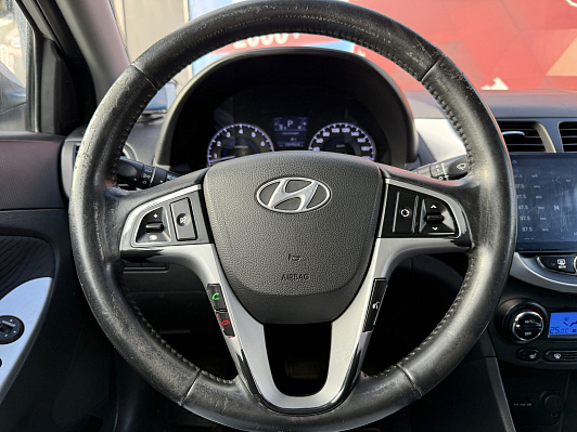 Hyundai Solaris Family, 2011 года, пробег 190000 км