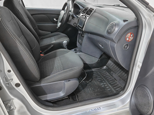 Renault Sandero Confort, 2015 года, пробег 154592 км