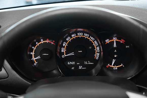 Lada (ВАЗ) Vesta Comfort, 2020 года, пробег 64000 км