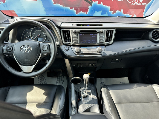 Toyota RAV4, 2012 года, пробег 146024 км