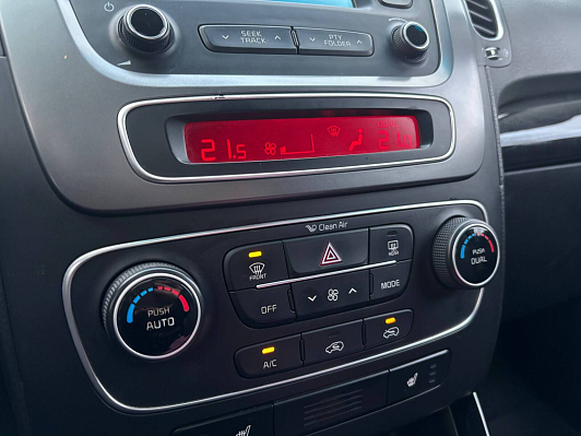 Kia Sorento Luxe, 2013 года, пробег 210300 км