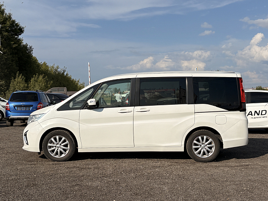 Honda Stepwgn, 2019 года, пробег 38942 км