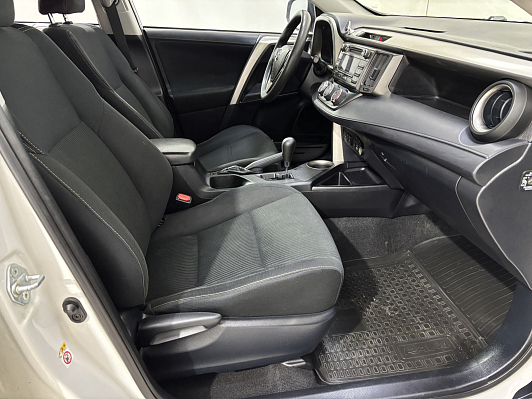 Toyota RAV4 Стандарт, 2015 года, пробег 158000 км