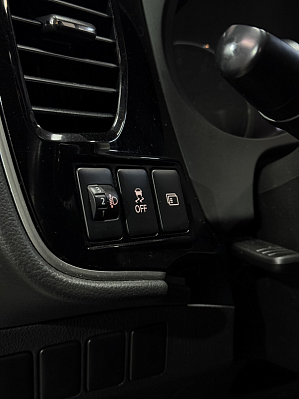 Mitsubishi Outlander, 2017 года, пробег 124693 км