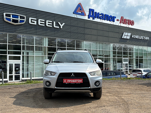 Mitsubishi Outlander Intense, 2011 года, пробег 216088 км