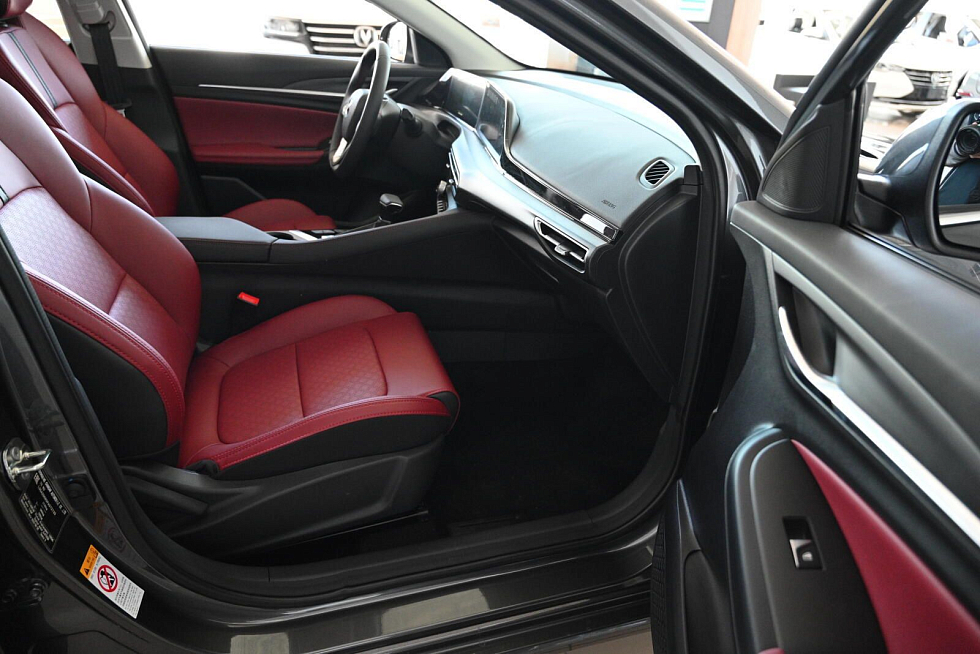 Changan Eado Plus Техно, серебряный