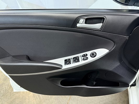 Hyundai Solaris Comfort, 2016 года, пробег 193278 км