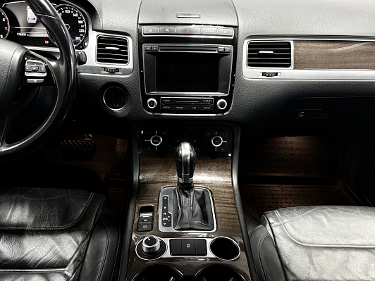 Volkswagen Touareg Business, 2015 года, пробег 176000 км