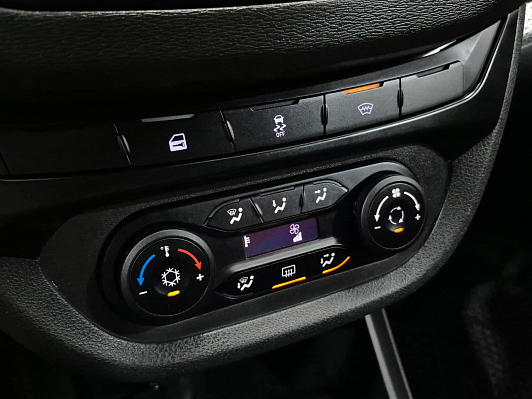 Lada (ВАЗ) Vesta Luxe Multimedia, 2022 года, пробег 34989 км