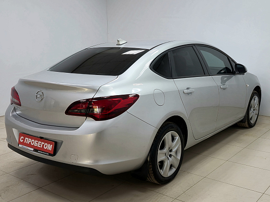 Opel Astra Cosmo, 2013 года, пробег 216093 км