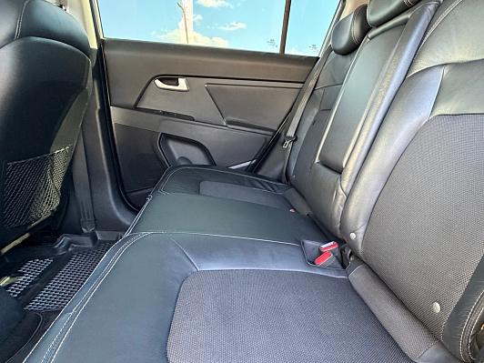 Kia Sportage Prestige, 2012 года, пробег 184600 км
