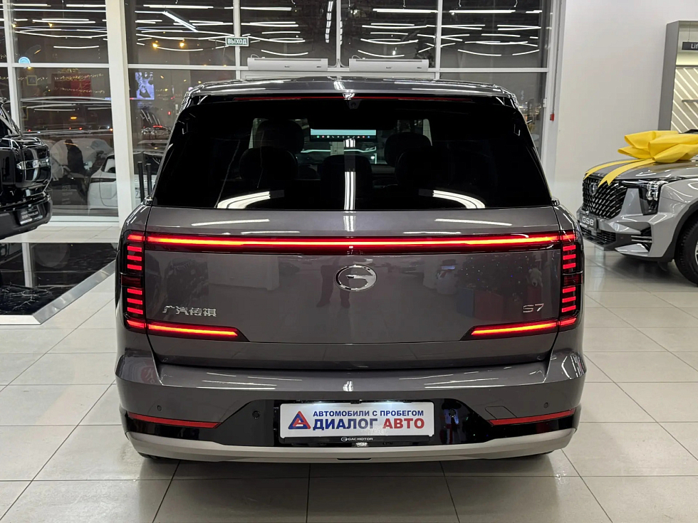 GAC Trumpchi S7 Ultra, зеленый