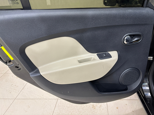 Renault Logan Luxe Privilege, 2015 года, пробег 272365 км