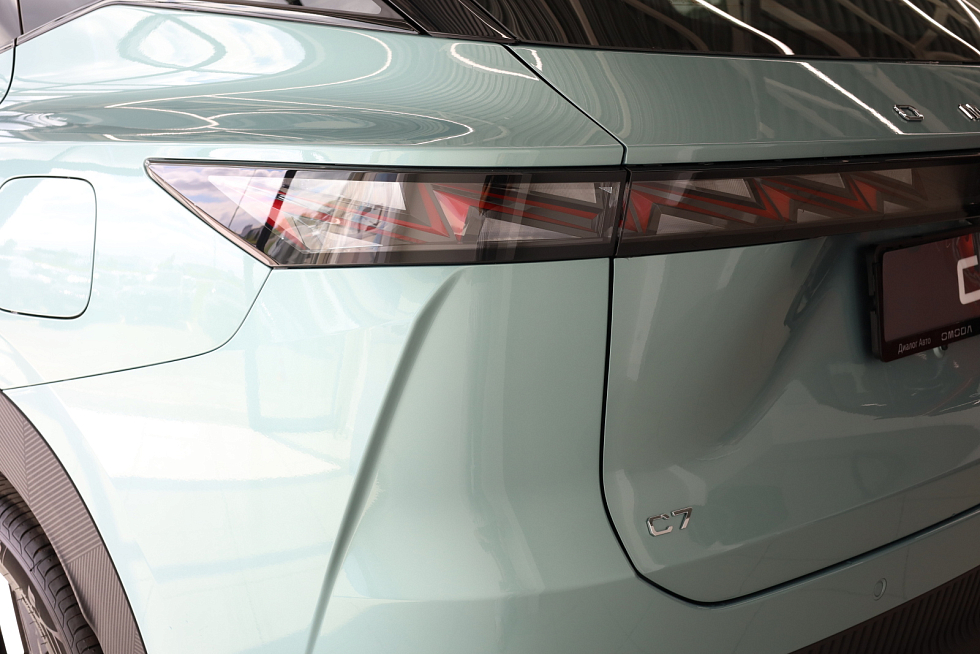 Omoda C7 Drive, зеленый