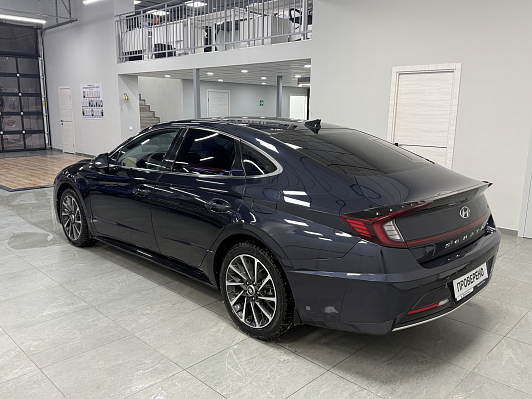 Hyundai Sonata Business + Smart Sense, 2021 года, пробег 124000 км