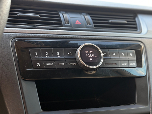 Skoda Rapid Ambition, 2015 года, пробег 238937 км