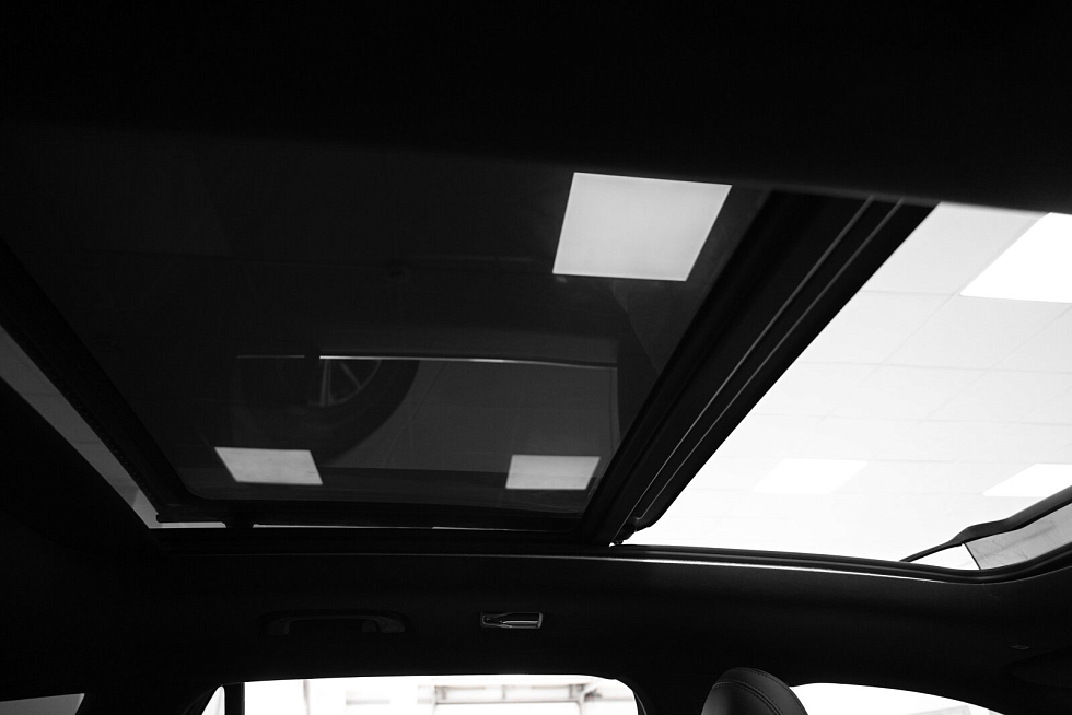 Geely Monjaro Люкс (2023-2025), серебряный