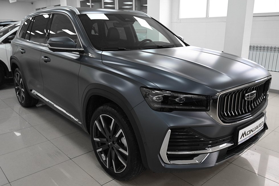 Geely Monjaro Флагман, серый